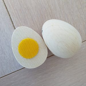 Ägg i trä